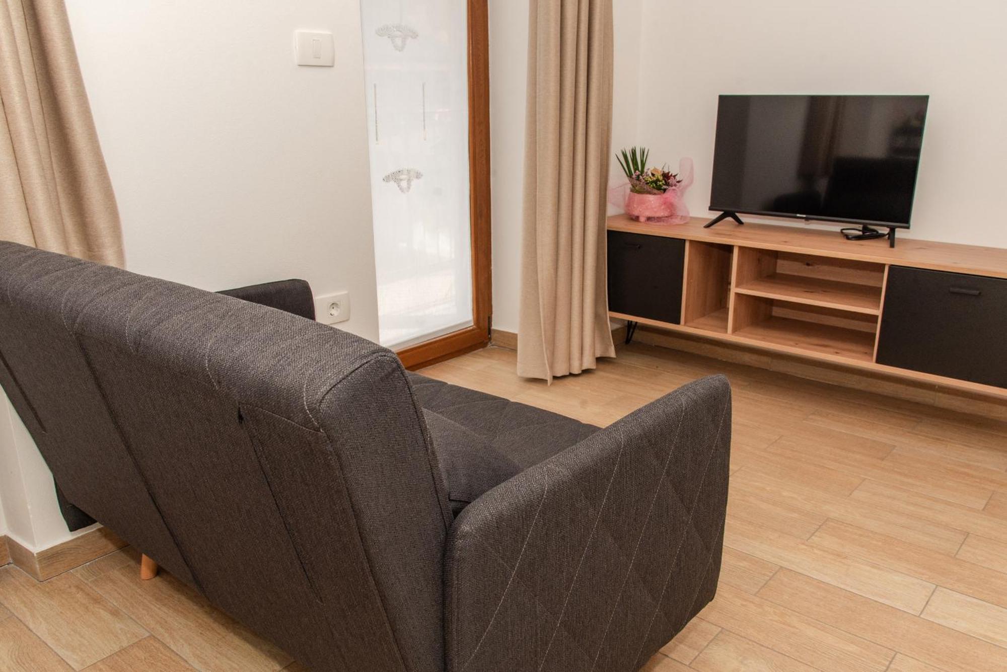 Apartmaji Tinta Kanal Bagian luar foto